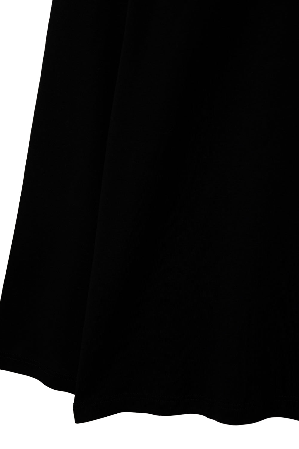 Maglietta nera a maniche lunghe con ampio girocollo