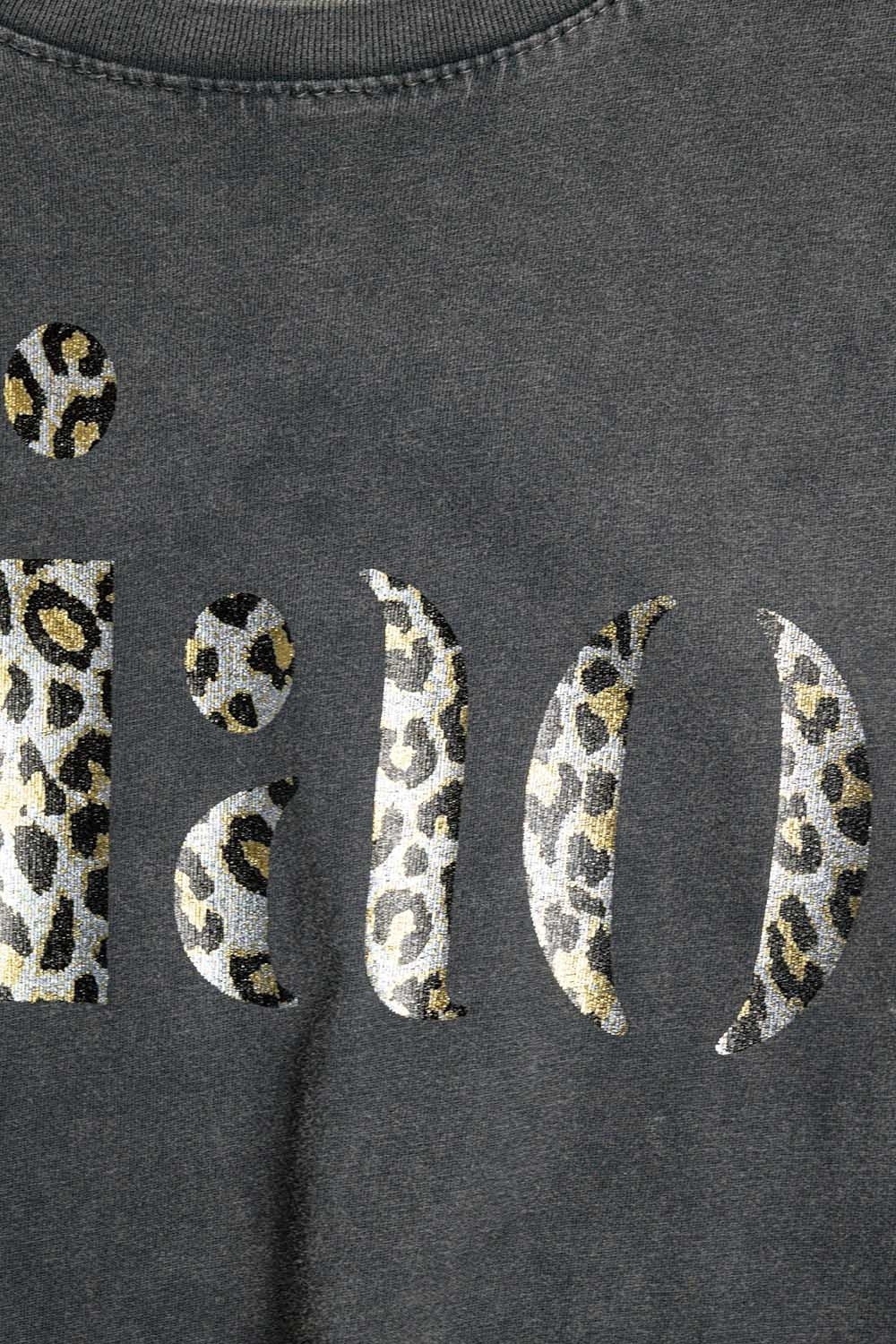maglietta nera stonewashed rilassata Con Ciao in Stampa Leopardata