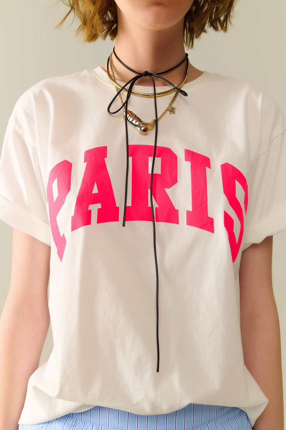 Maglietta Rilassata Bianca Paris con Lettere Rosa