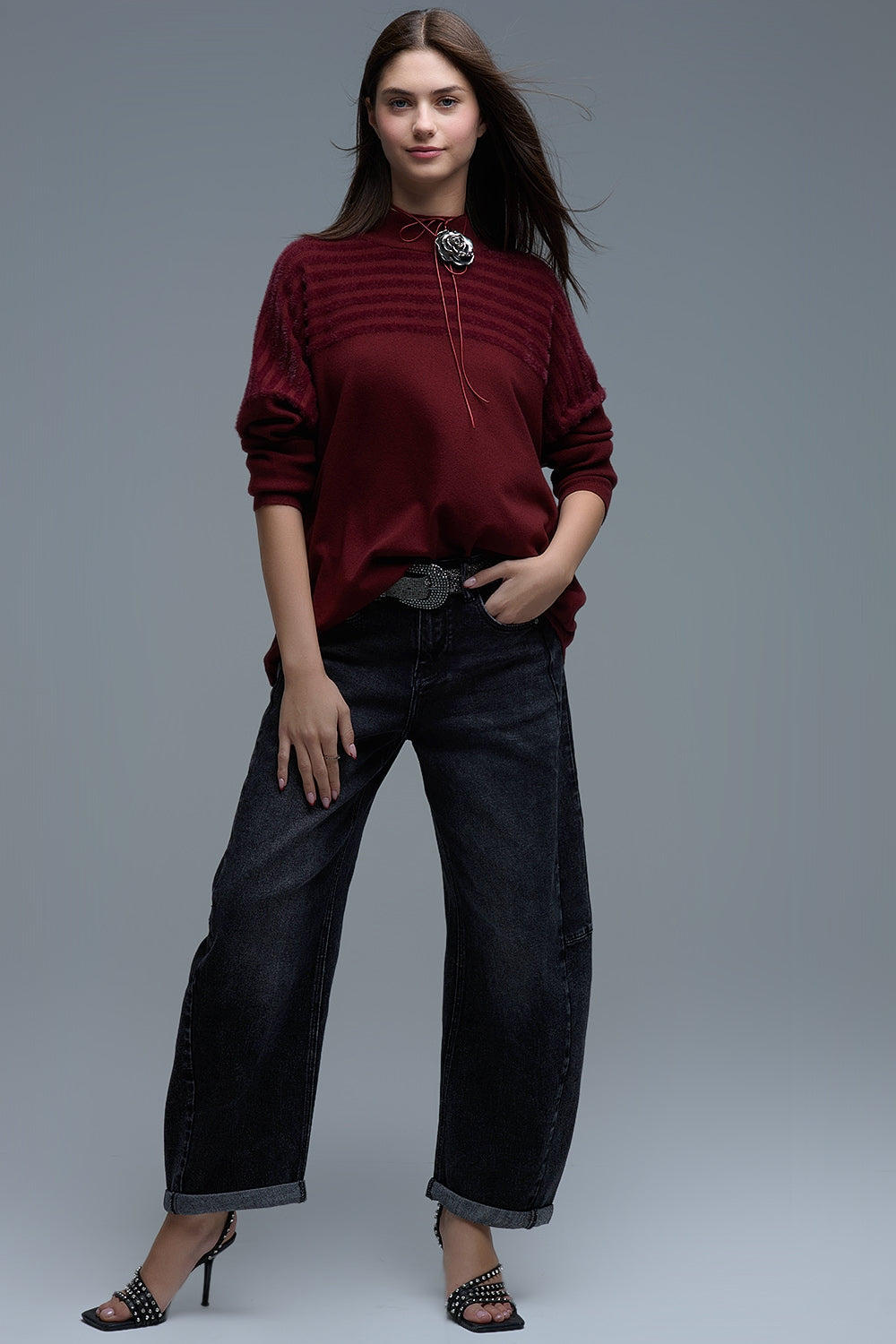 Maglione a collo alto con righe strutturate in borgogna