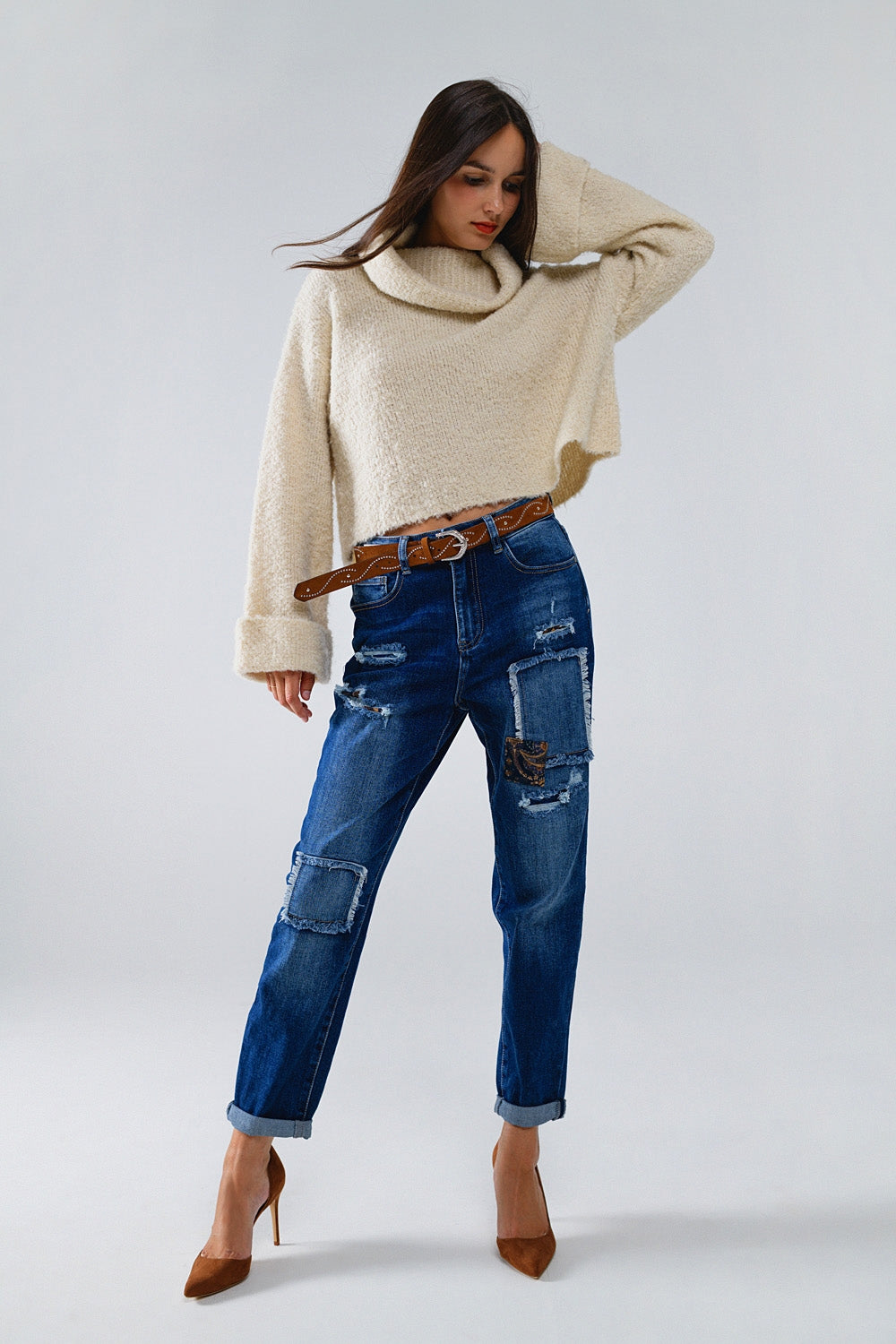 maglione a collo alto lavorato a maglia in beige