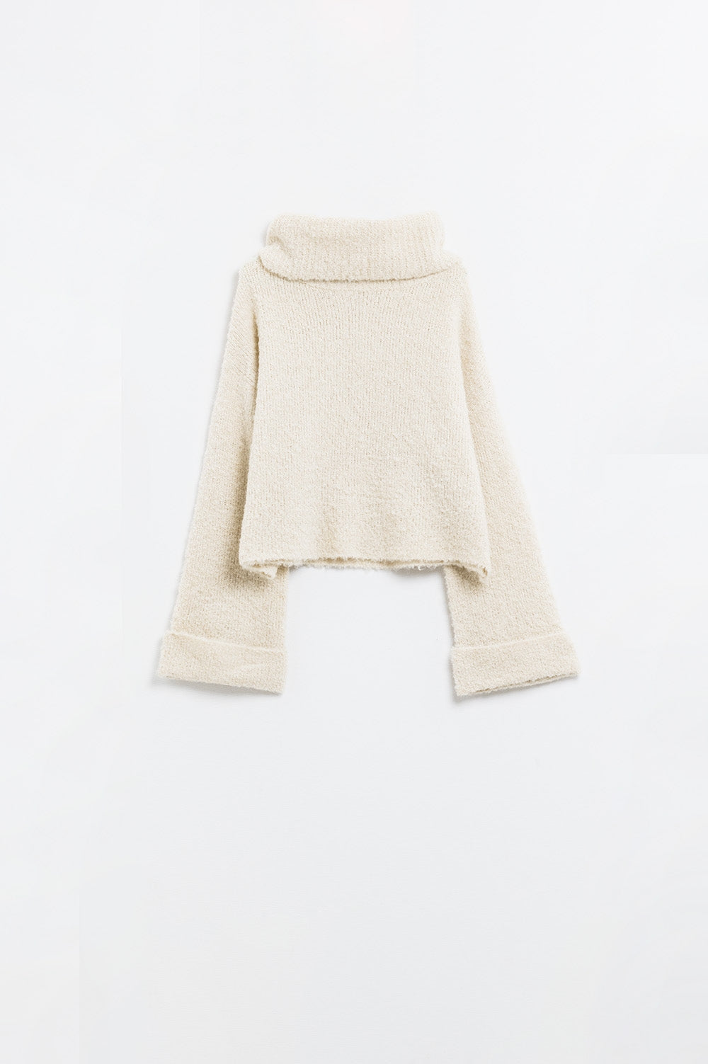 maglione a collo alto lavorato a maglia in beige