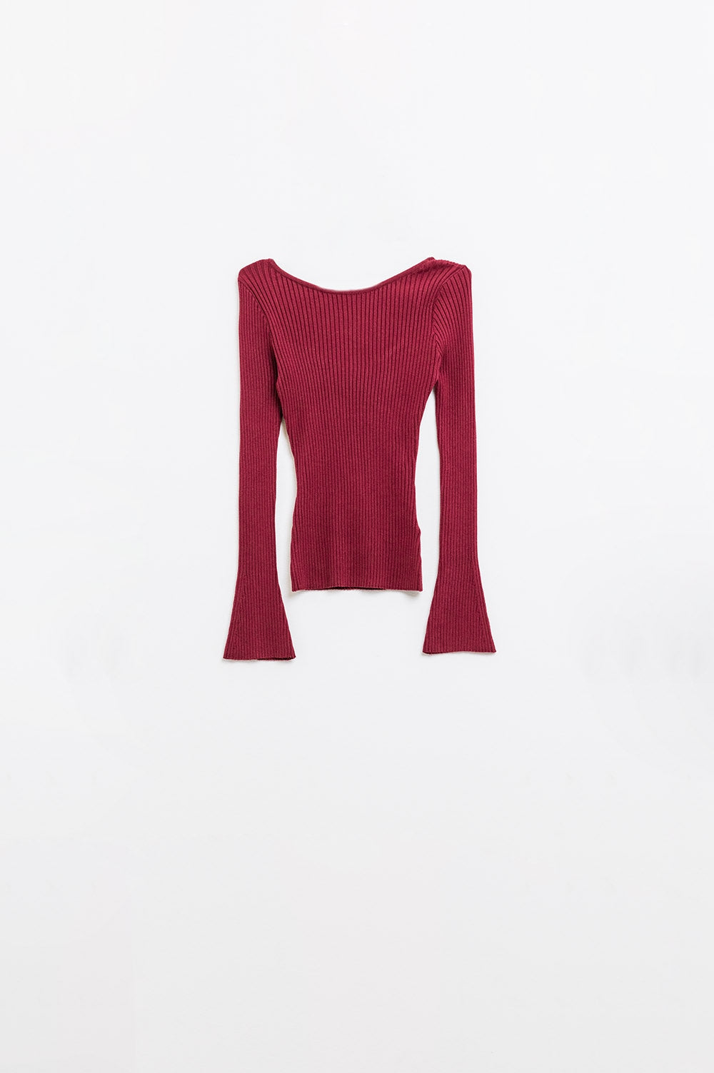 maglione a coste bordeaux aperto sul retro