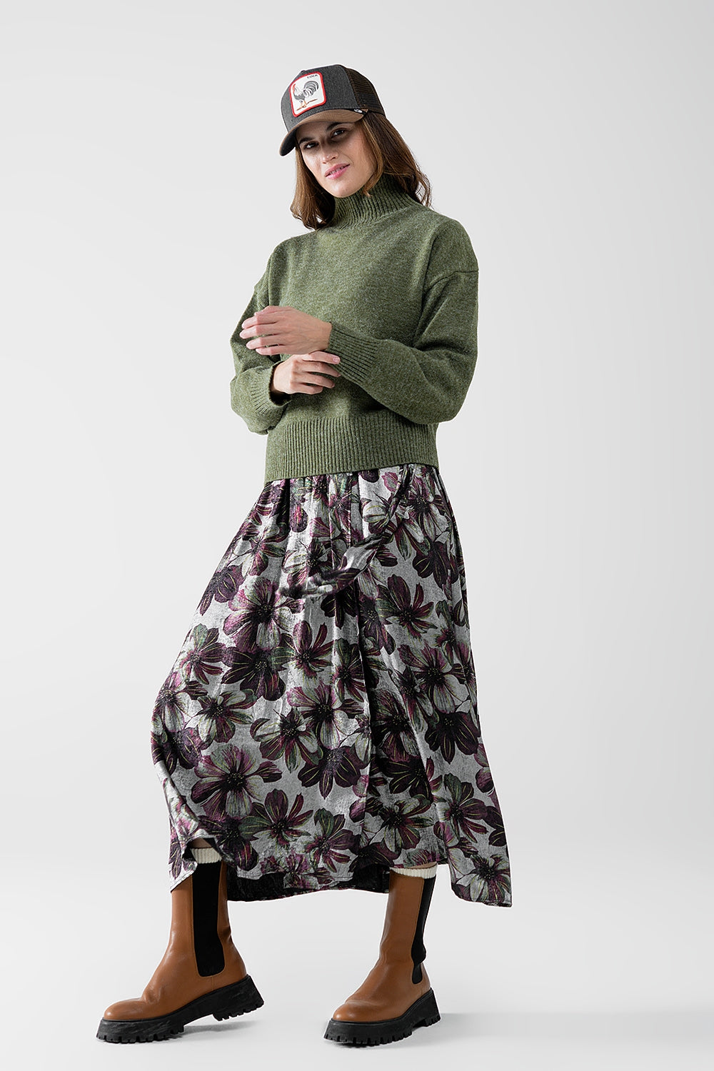 maglione a maglia grossa verde con dolcevita