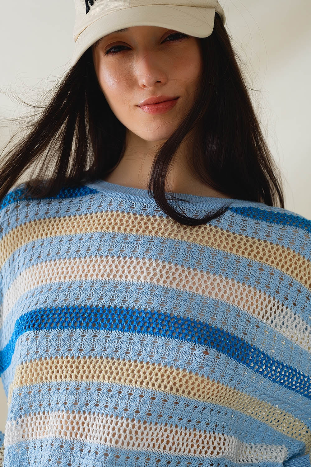 Maglione a maniche lunghe blu multicolore con collo a barca