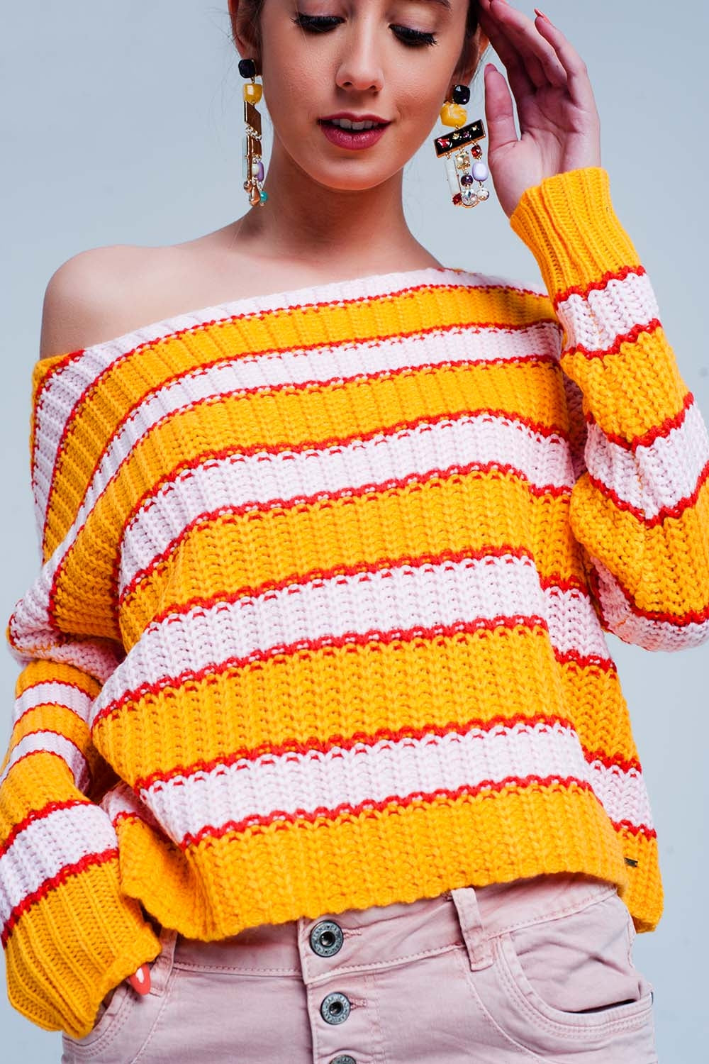 Q2 Maglione a righe colour block arancia e rosa