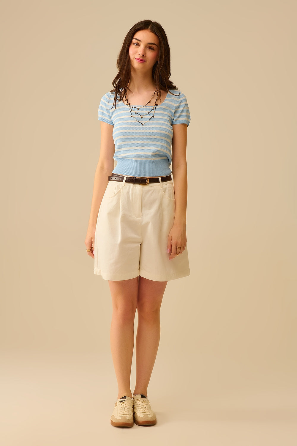 Maglione a righe con scollo quadrato in blu baby e bianco