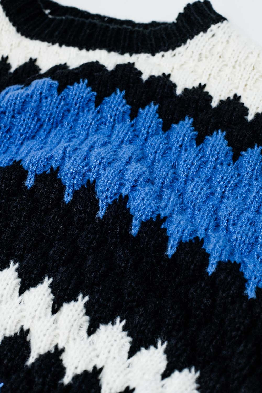 Maglione accogliente blu bianco e nero