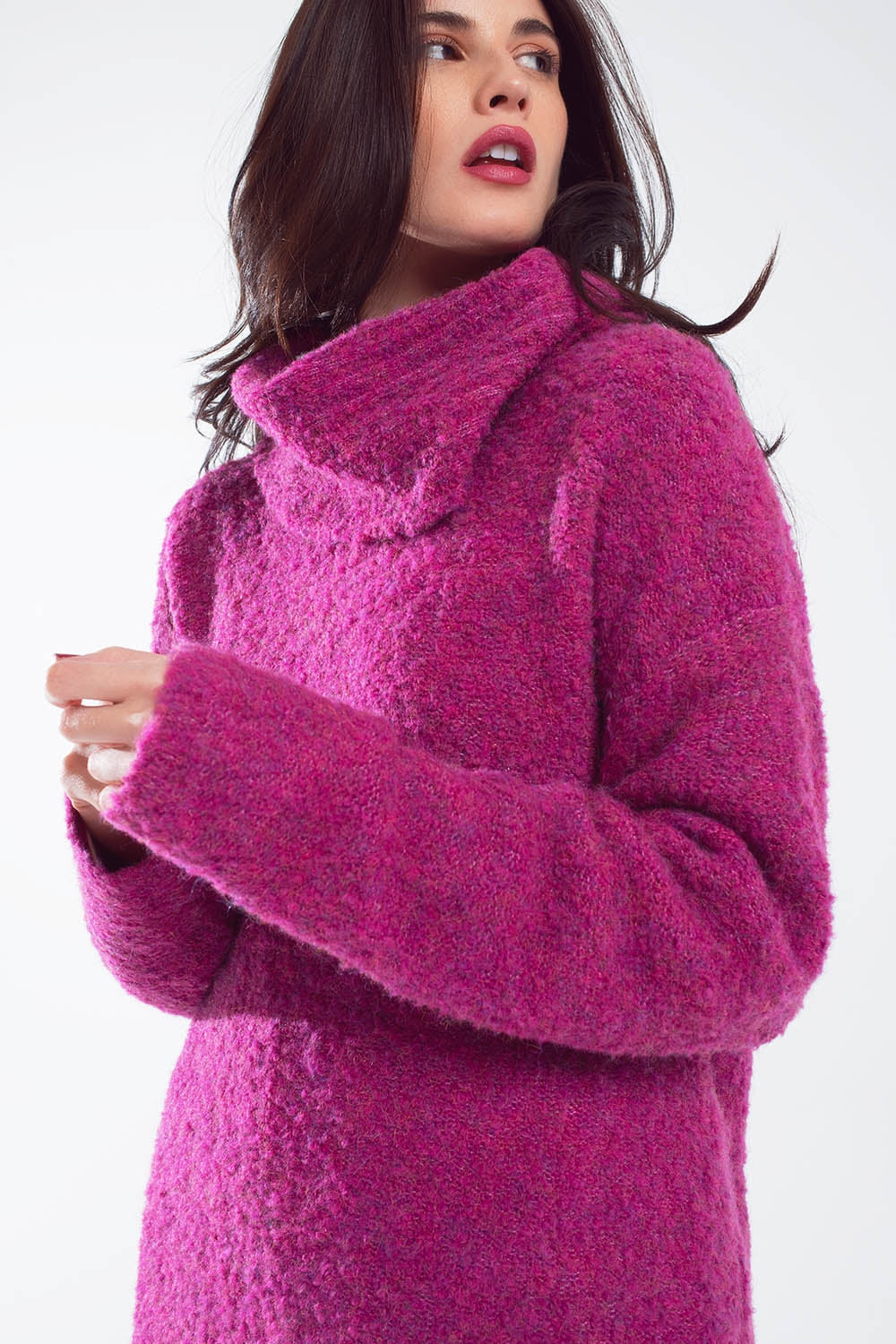 Maglione ampio con collo bardot in magenta