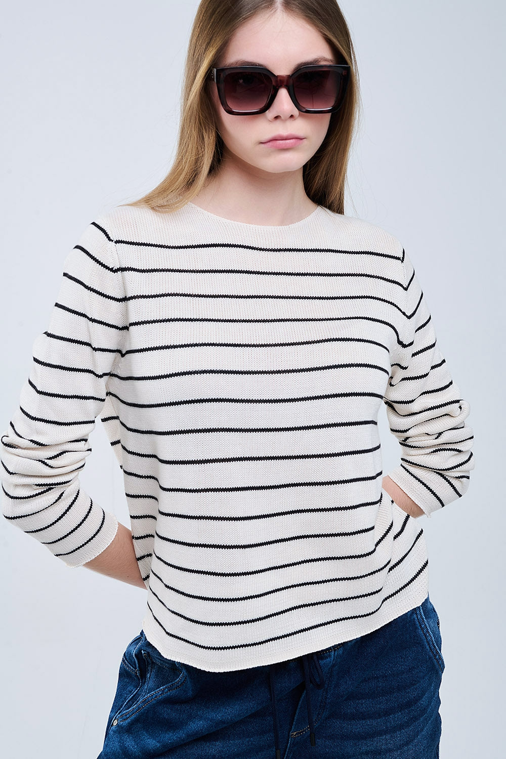 maglione beige a righe in maglia fine