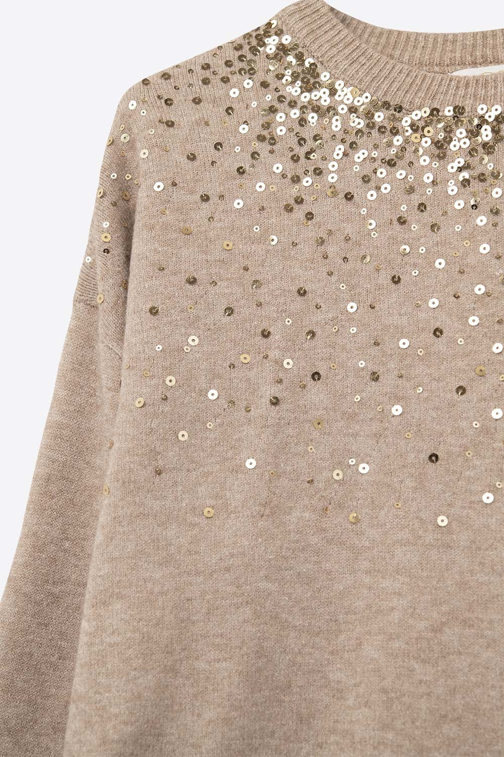 Maglione beige in maglia morbida impreziosito da paillettes sul davanti
