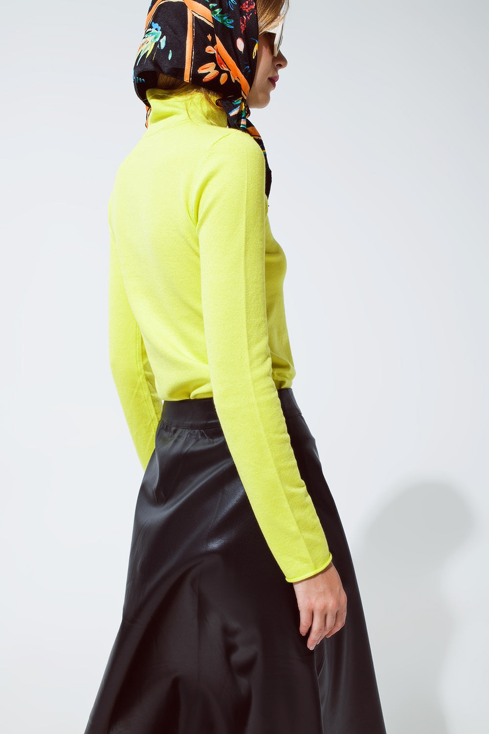 Maglione bodycon basic verde lime a maglia fine
