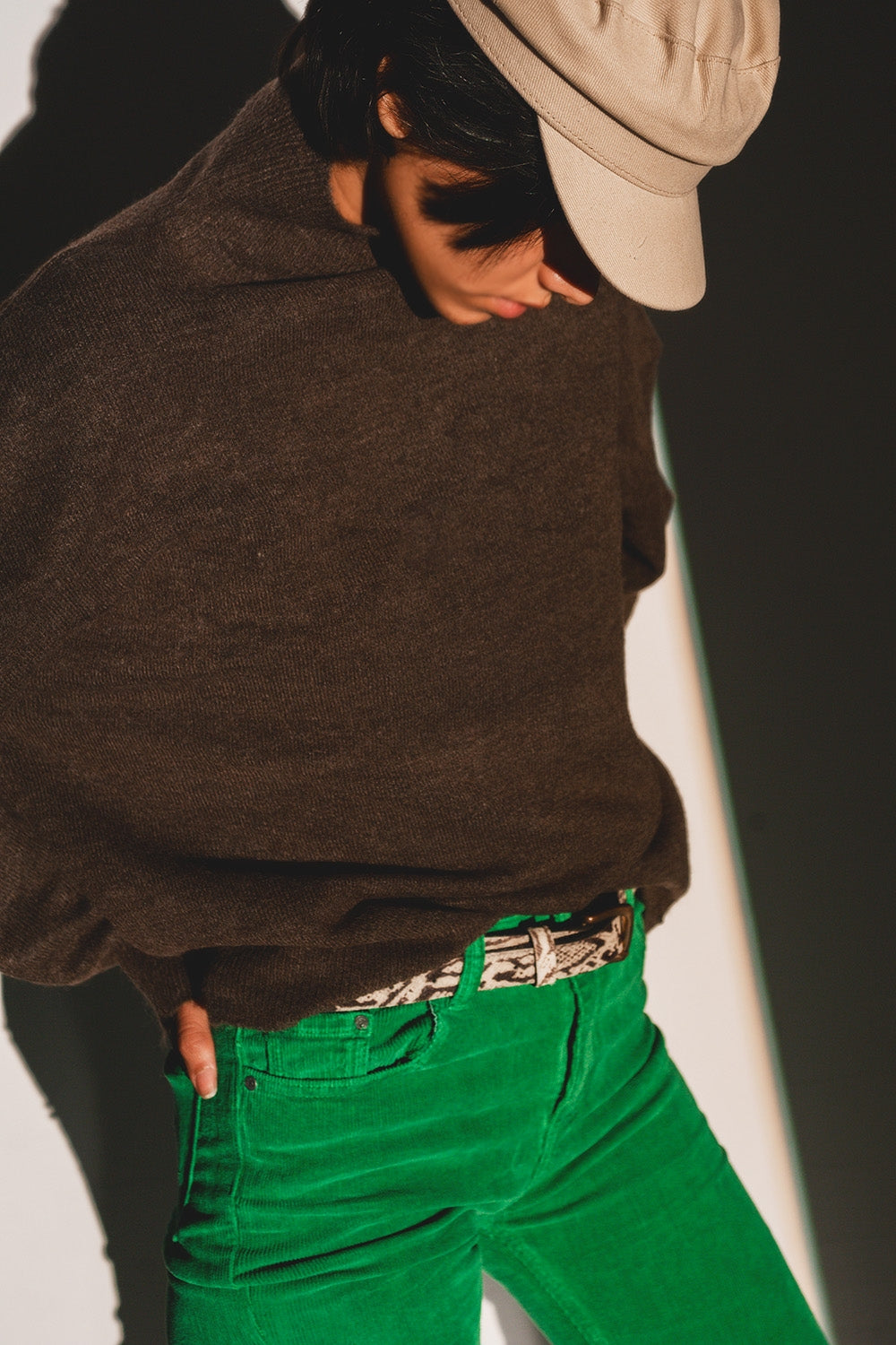 Q2 Maglione collo alto morbidissimo marrone