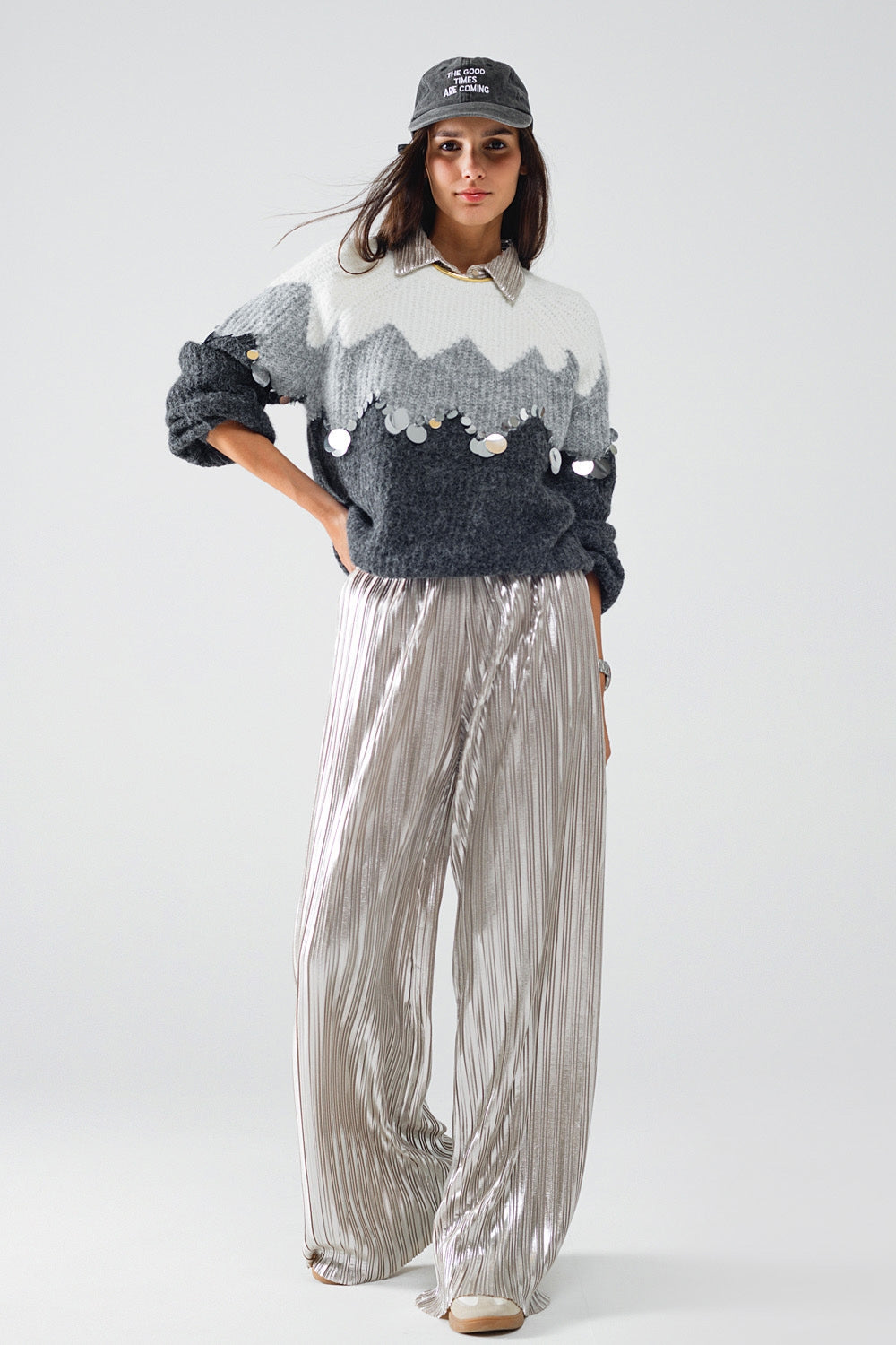 Maglione con motivo a spina di pesce e dettagli in paillettes in grigio
