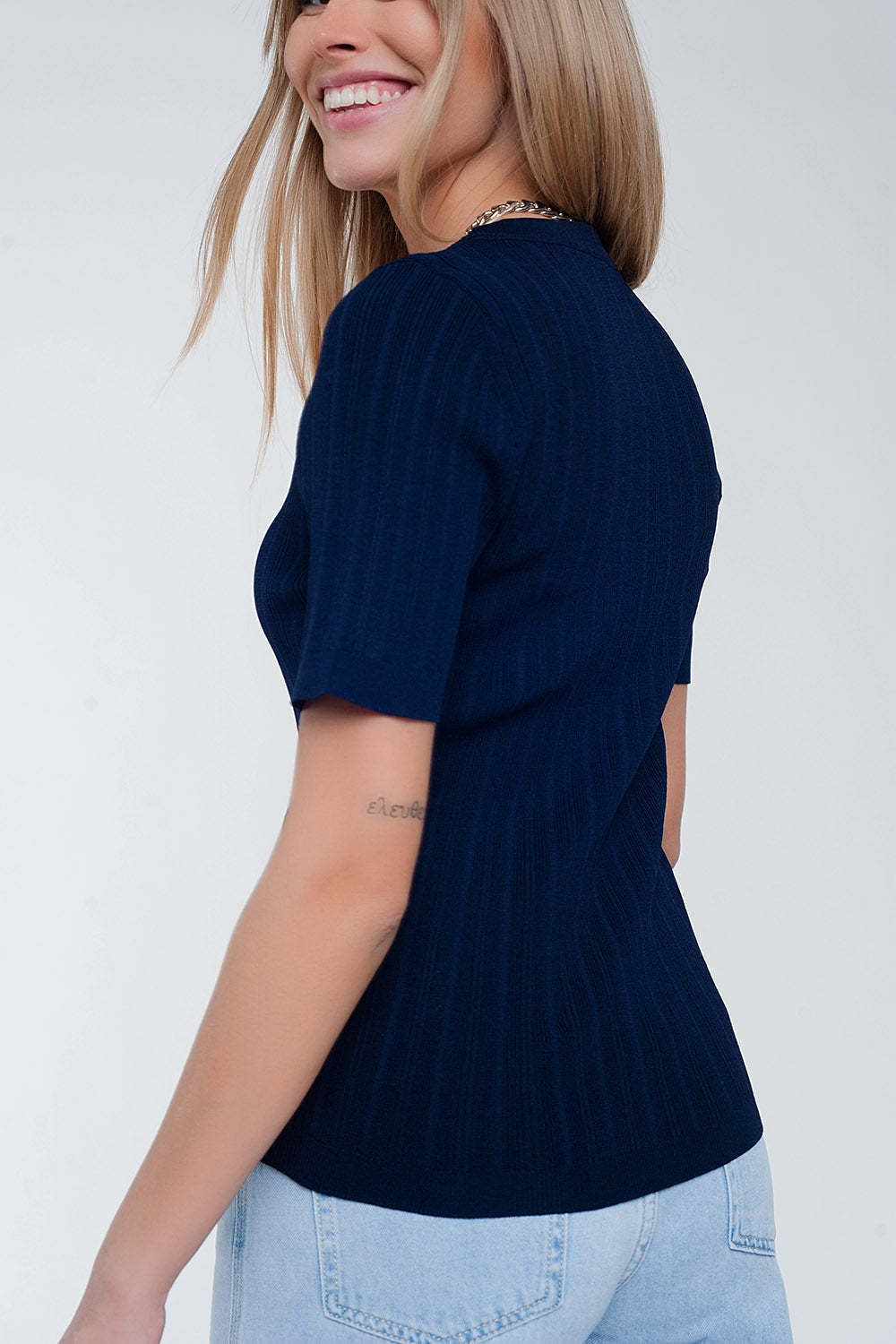 Maglione con scollo rotondo a maniche corte blu navy