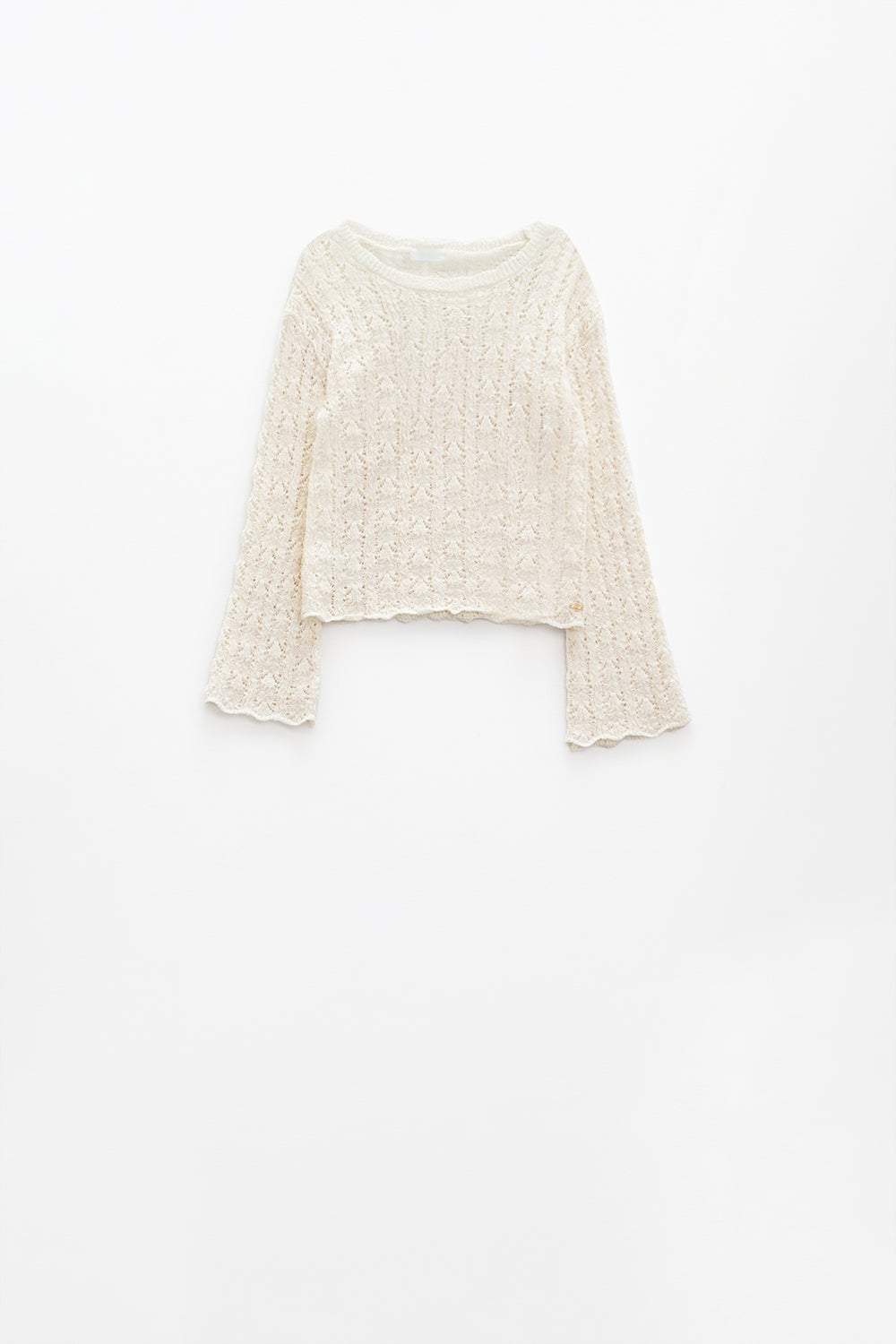 Maglione crema con maniche svasate