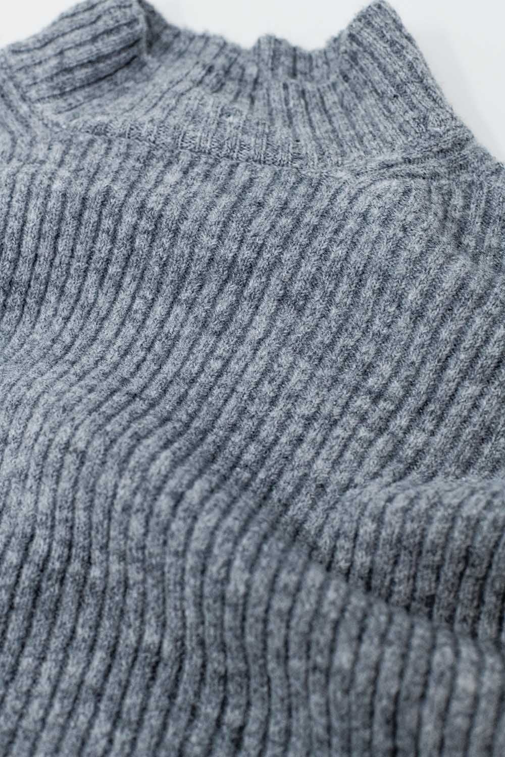 maglione dolcevita grigio a coste