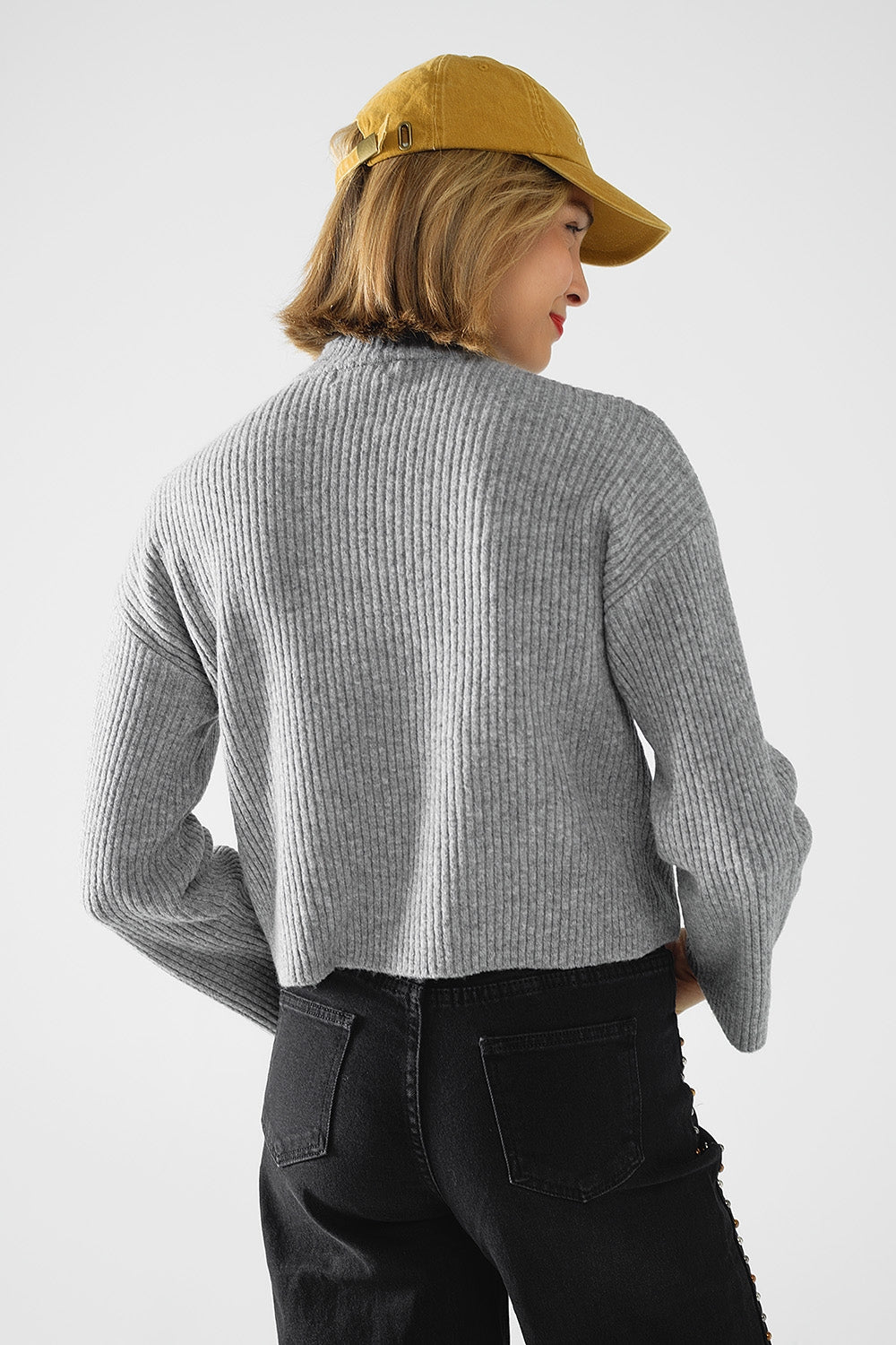 maglione dolcevita grigio a coste