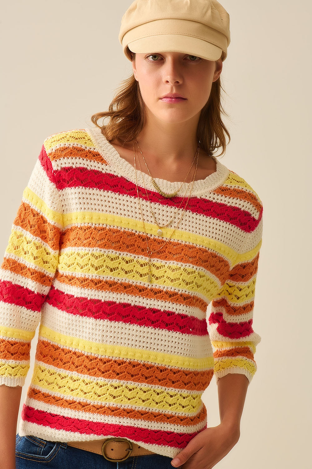 Maglione estivo a righe in maglia dai toni caldi