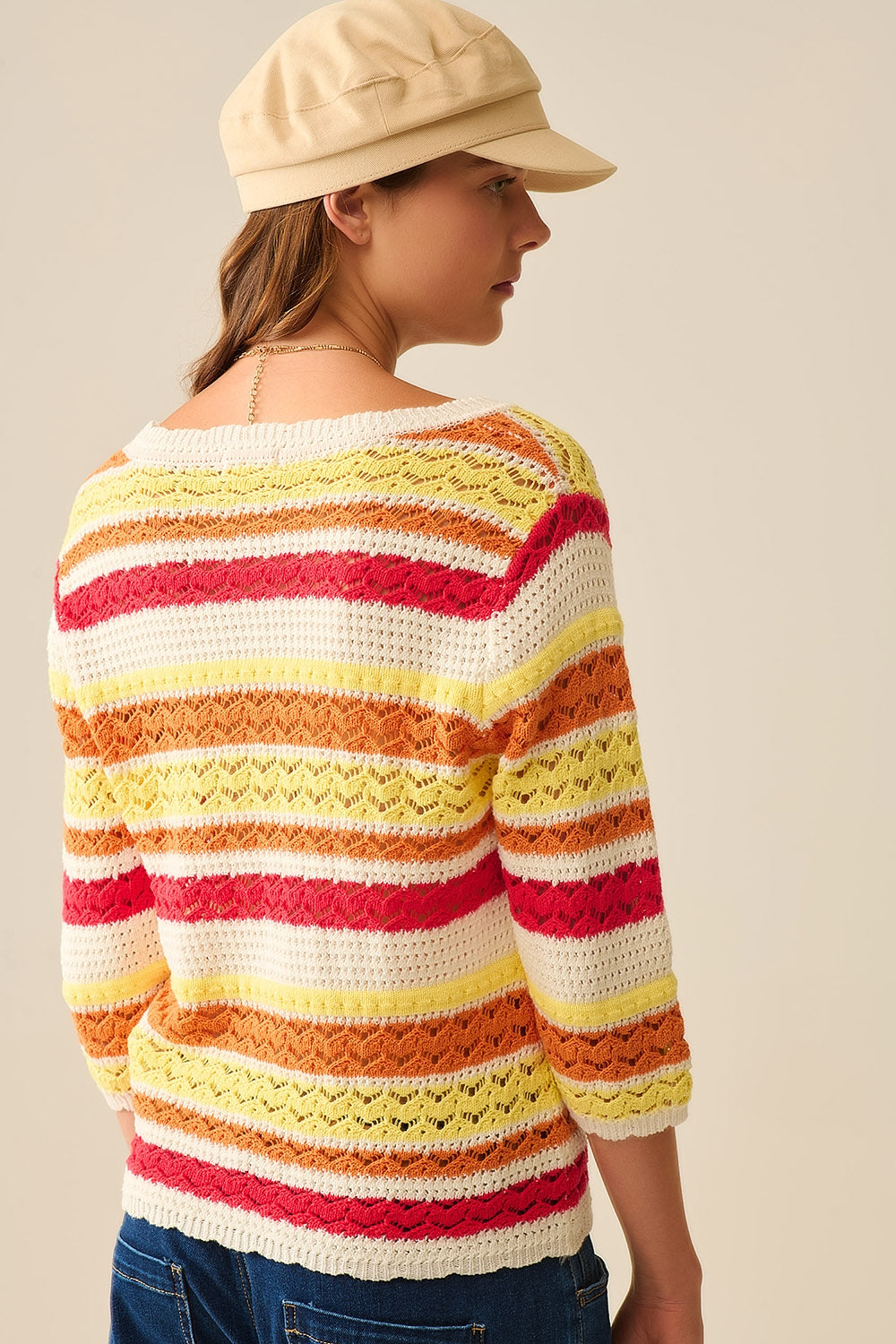 Maglione estivo a righe in maglia dai toni caldi