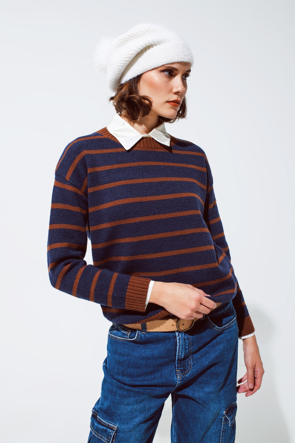 Maglione girocollo a righe in blu e arancio ruggine