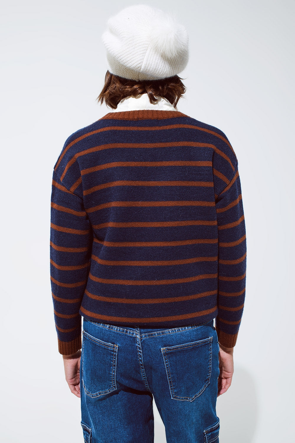 Maglione girocollo a righe in blu e arancio ruggine