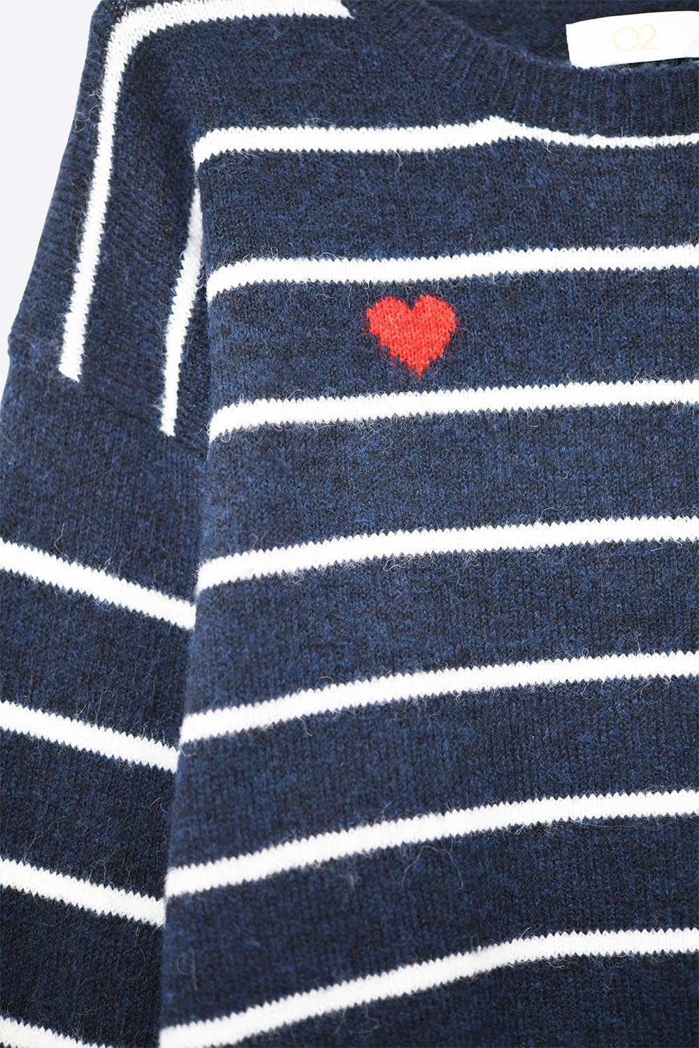 Maglione in maglia a righe blu navy con dettaglio cuore rosso