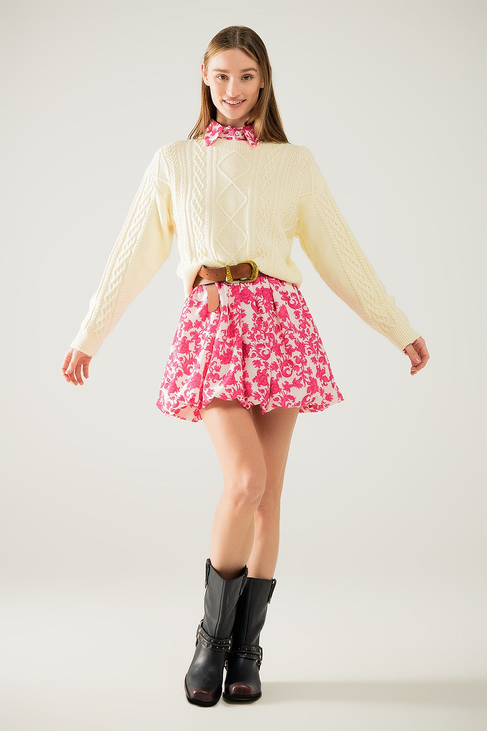 Maglione in maglia morbida color crema con motivo a cavi