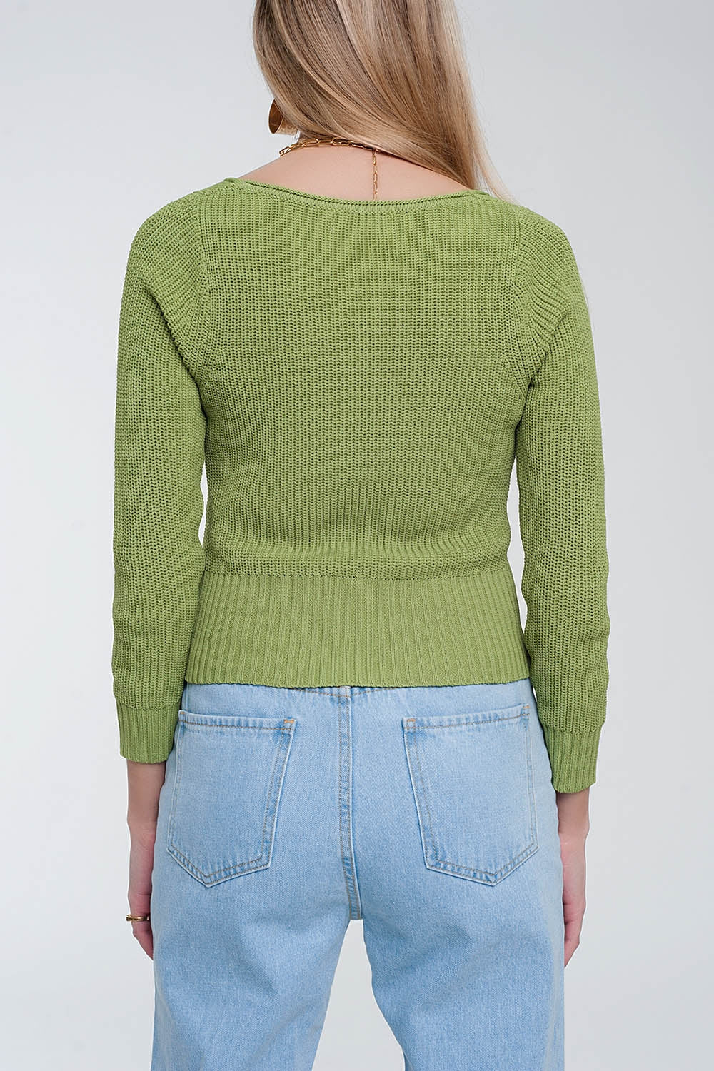 Maglione lavorato all'uncinetto verde