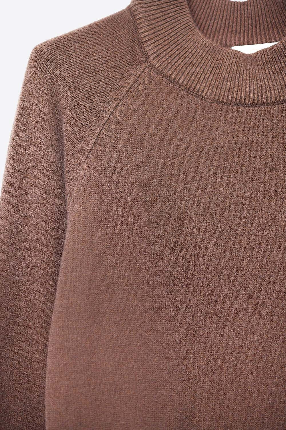 maglione marrone dallo stile rilassato con maniche a palloncino