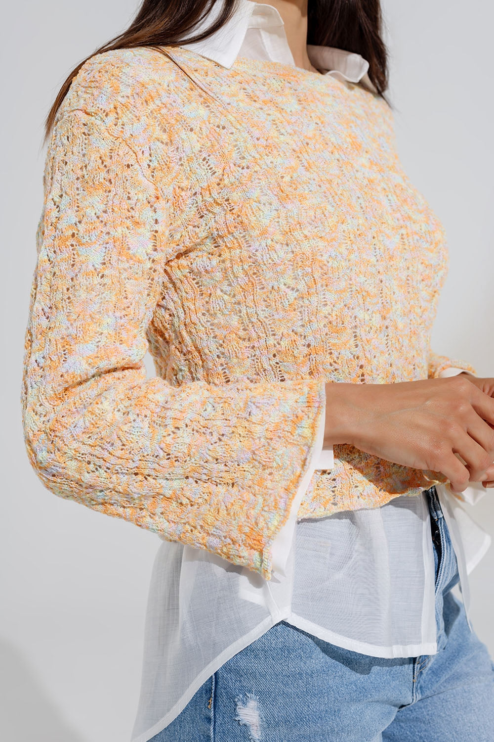 Maglione multicolore con maniche svasate