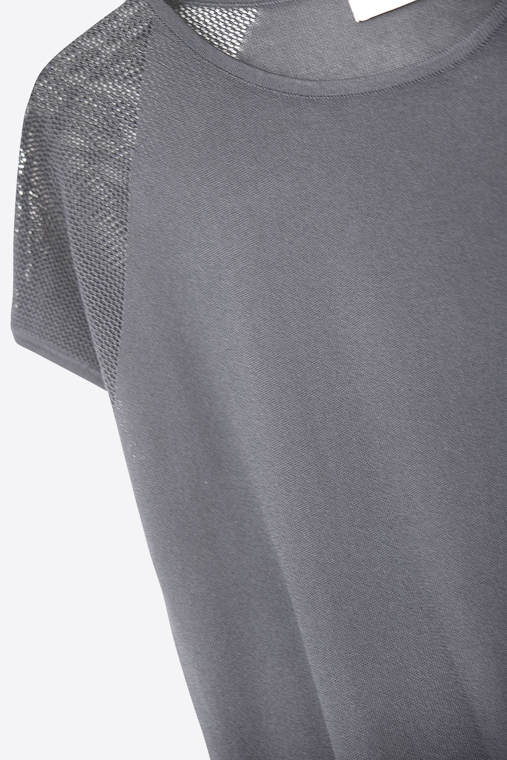Maglione nero a maniche corte a coste con maglia sulle spalle