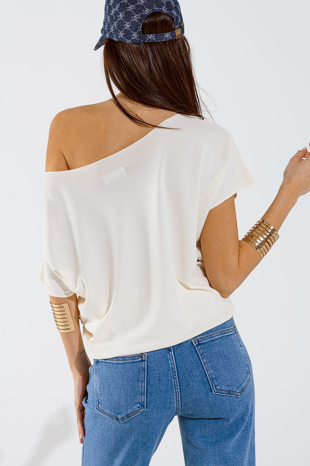 Maglione off the shoulder rilassato color crema