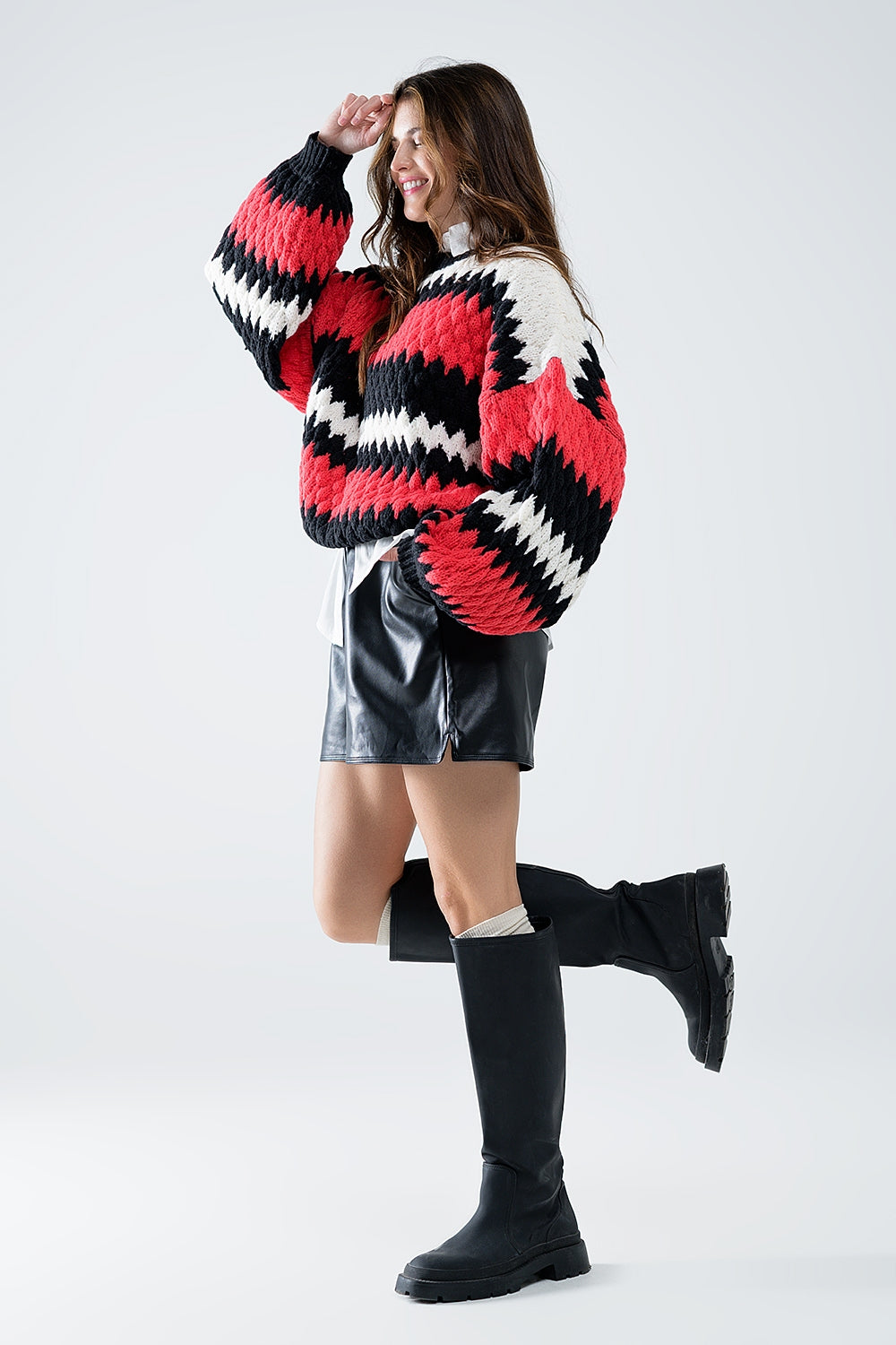 maglione oversize a righe zig zag rosse