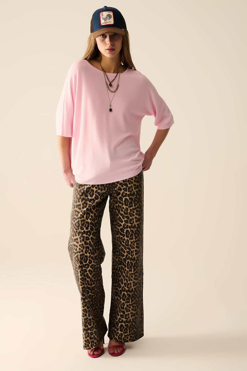 maglione oversize in rosa con maniche al gomito