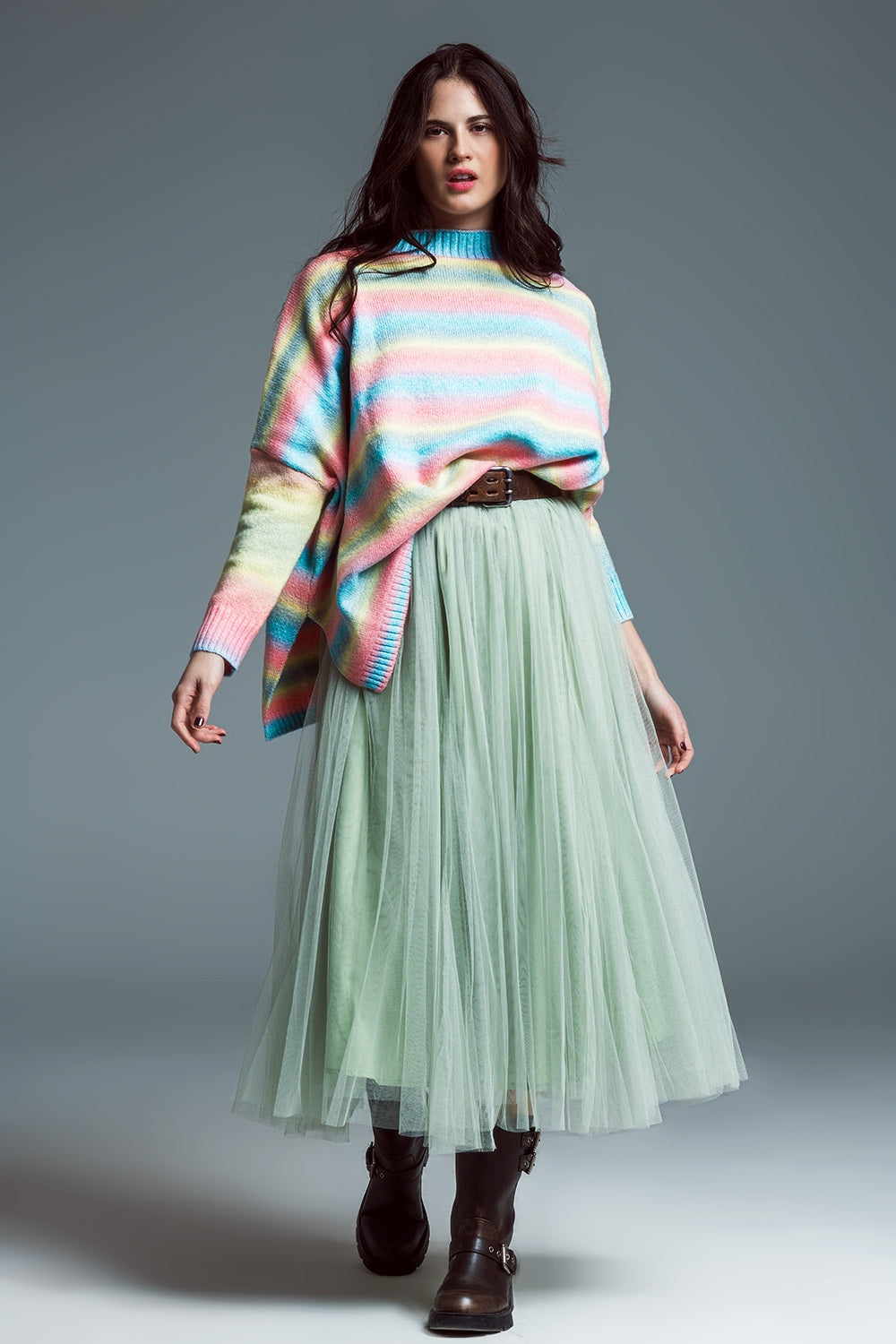 Maglione oversize multicolore a collo alto con spacchi laterali