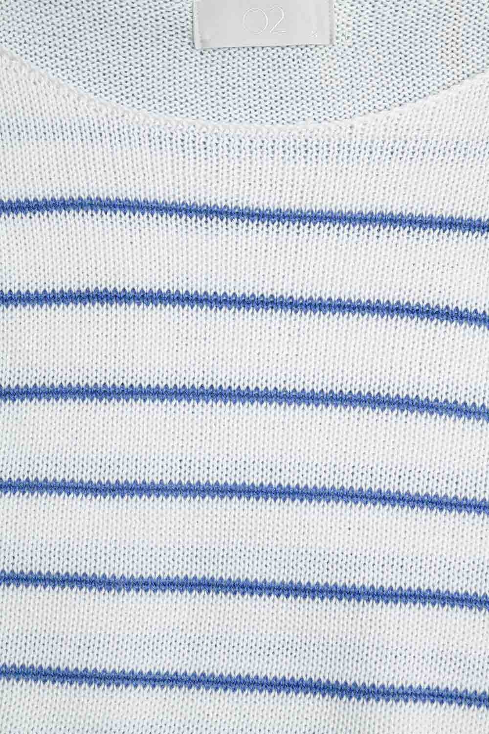 Maglione panna con strisce blu in maglia fine