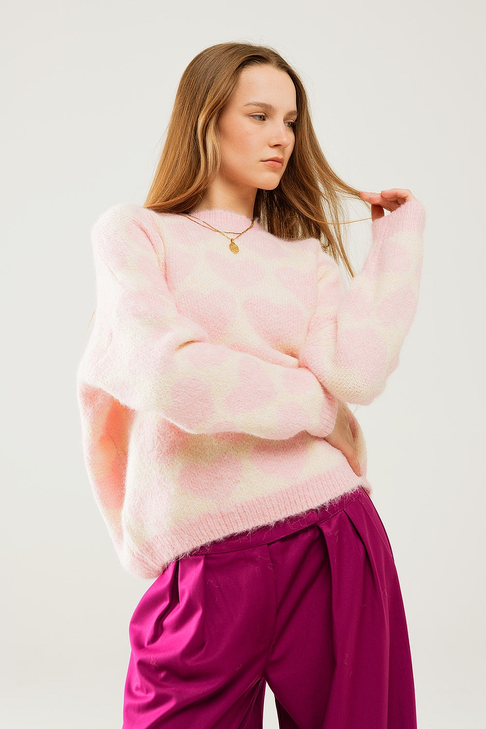 Q2 Maglione panna oversize super morbido con cuori rosa dappertutto