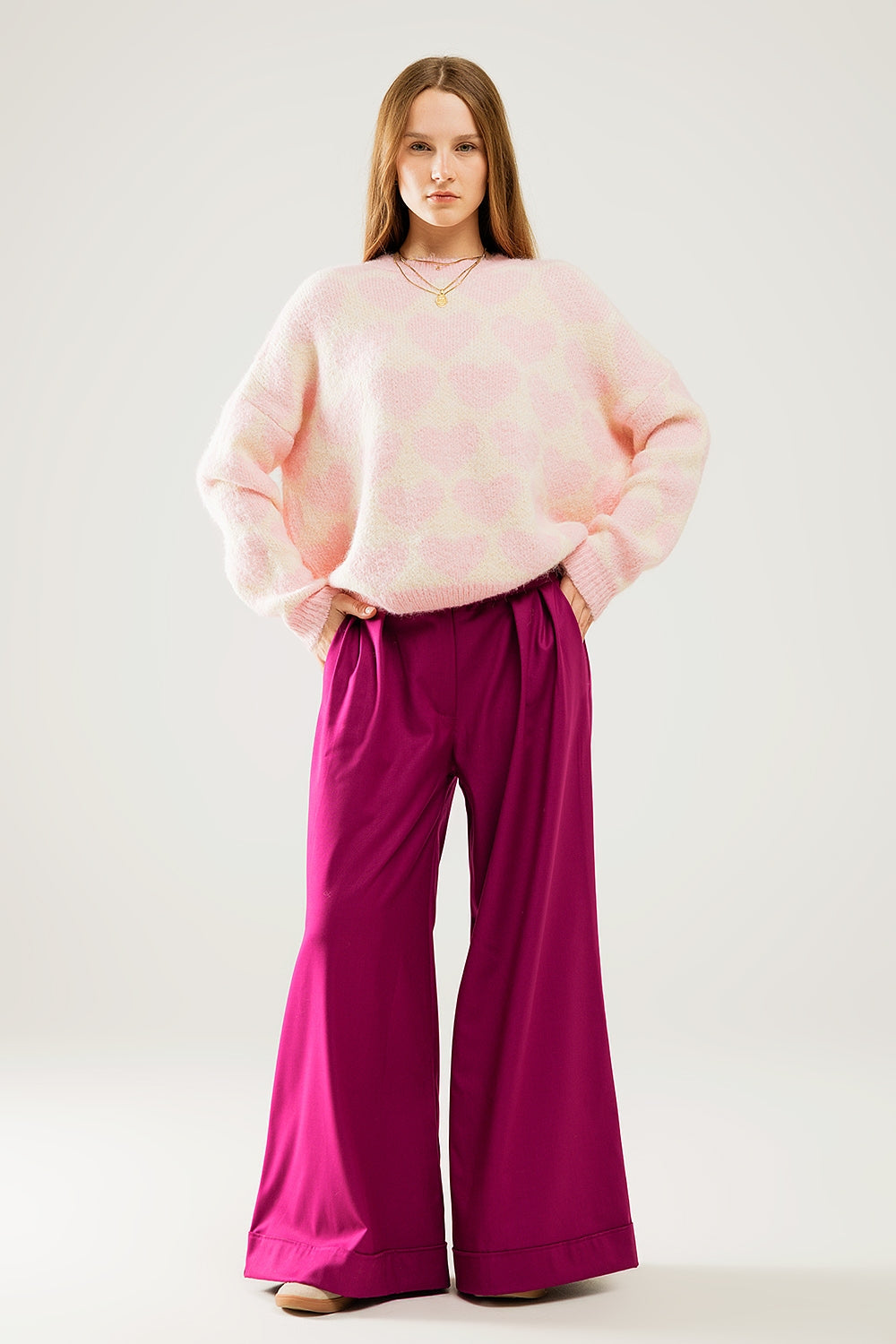 Maglione panna oversize super morbido con cuori rosa dappertutto