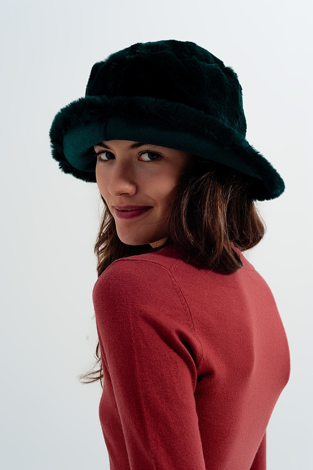 Maglione ruggine con scollo a V