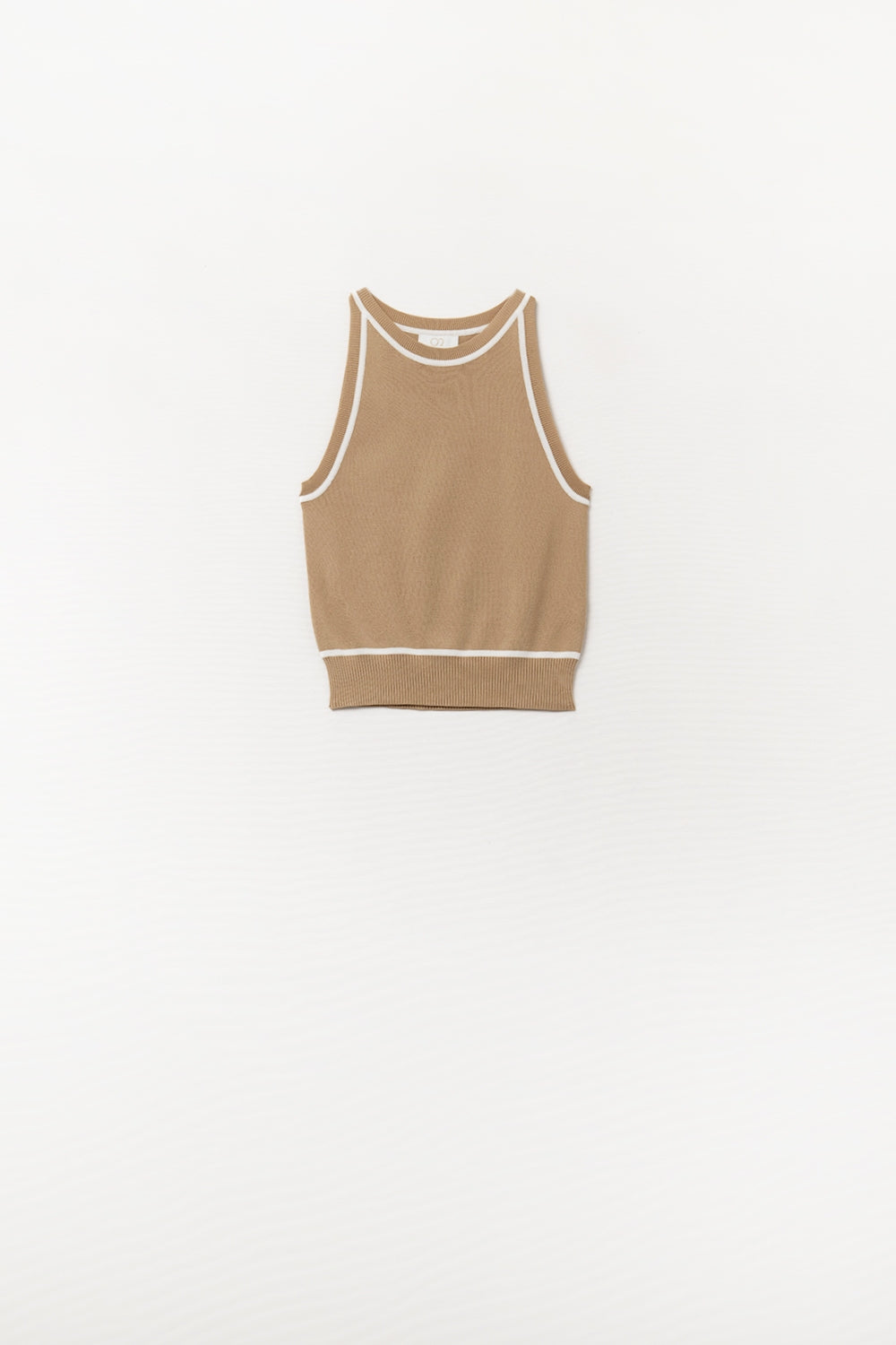 Q2 Maglione Senza Maniche in Colore Cammello con Dettagli a Righe Bianche