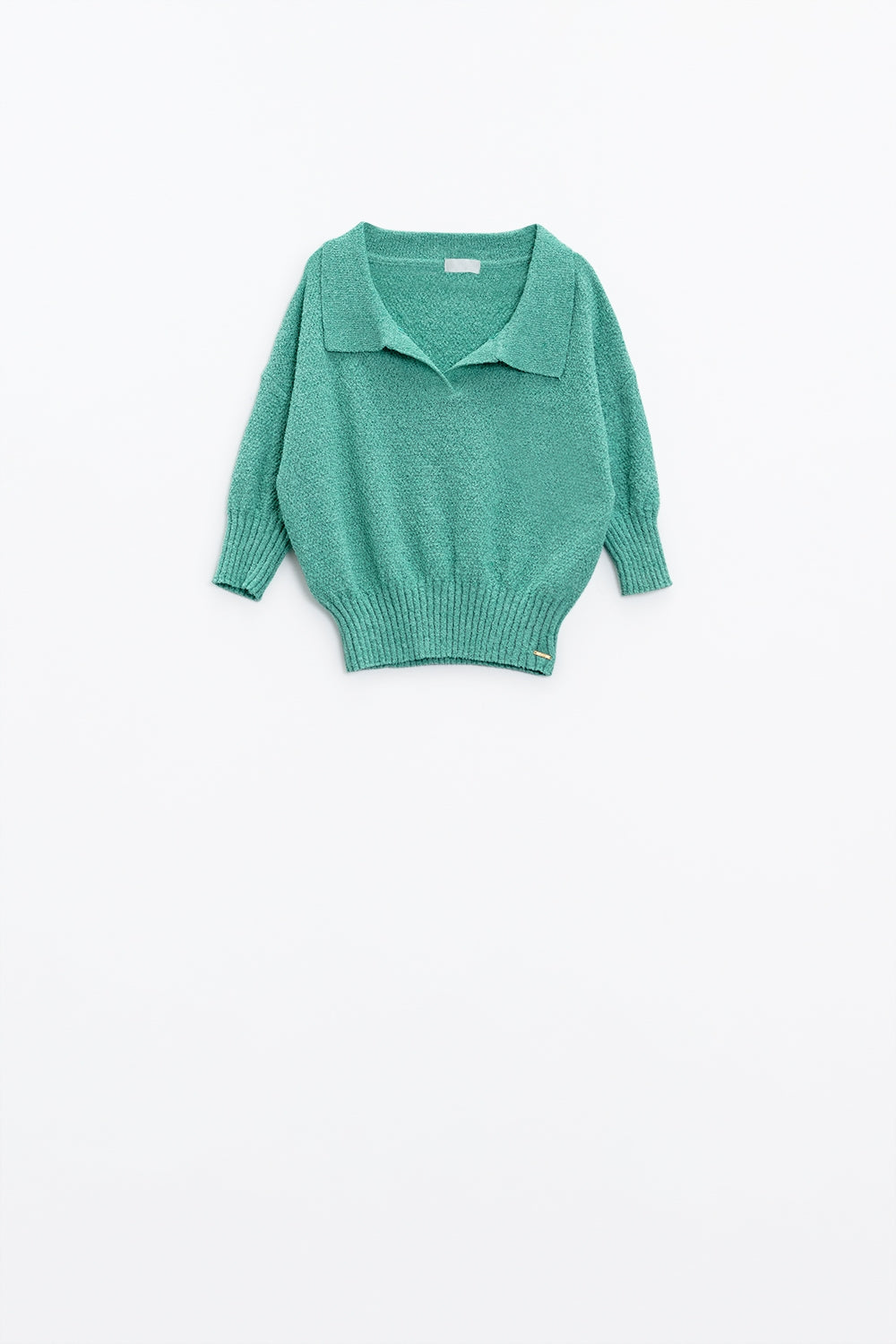 Maglione verde con maniche a 3/4 e collo a polo