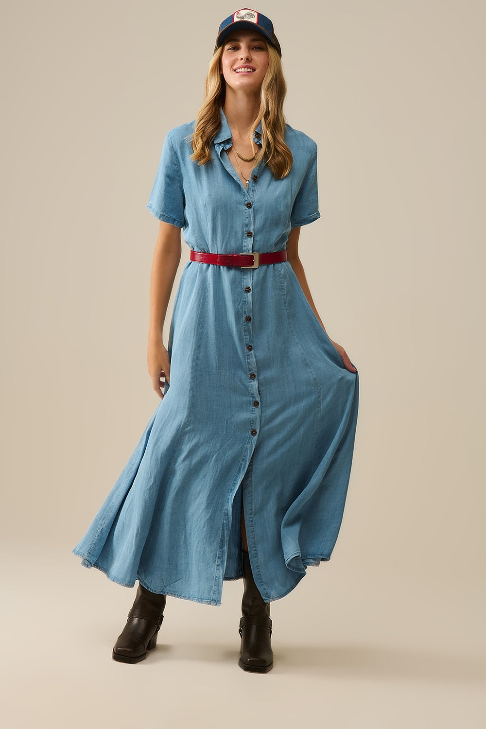 Maxi abito azzurro con bottoni in tessuto Tencel