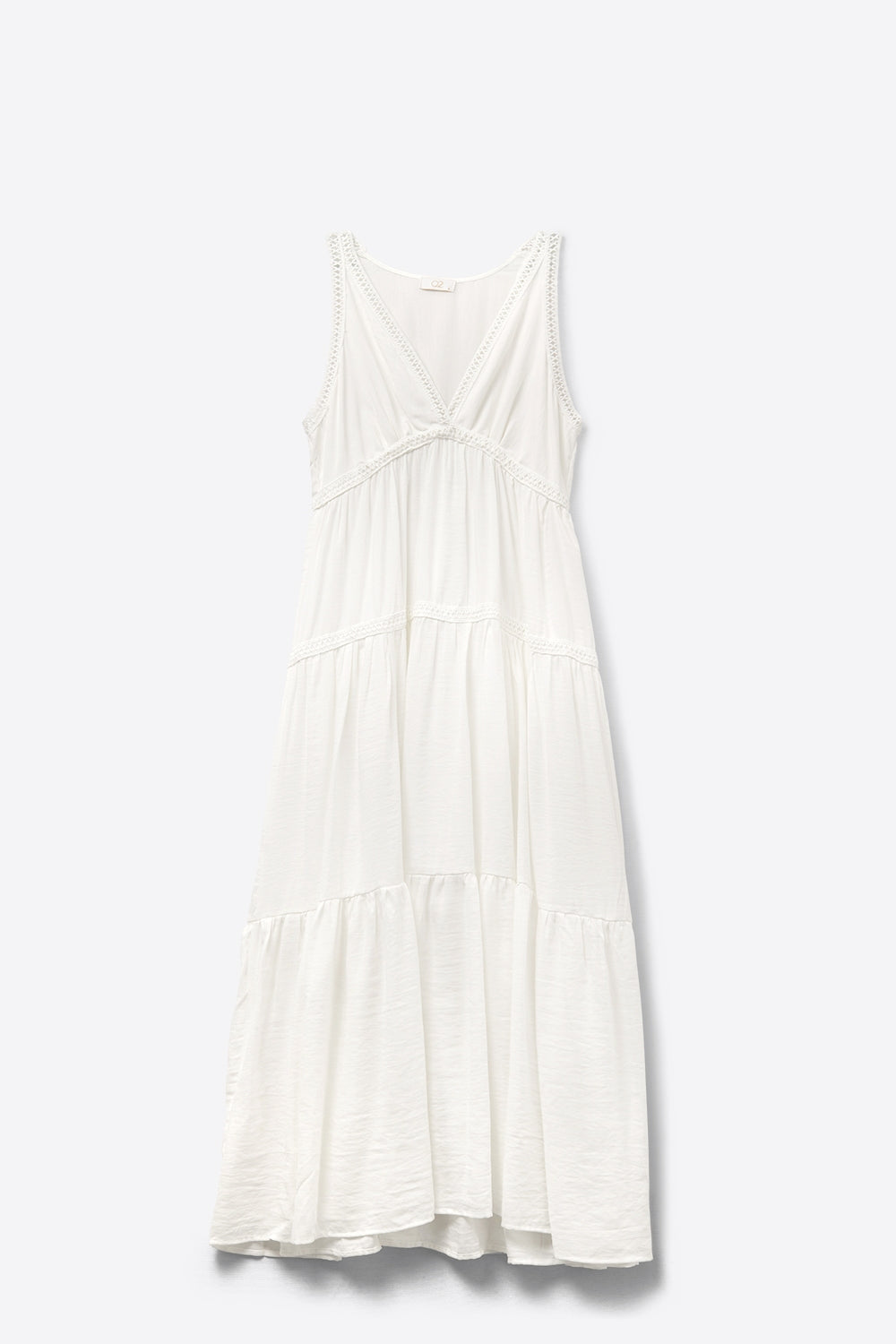 Maxi abito bianco con dettagli in pizzo e stile boho