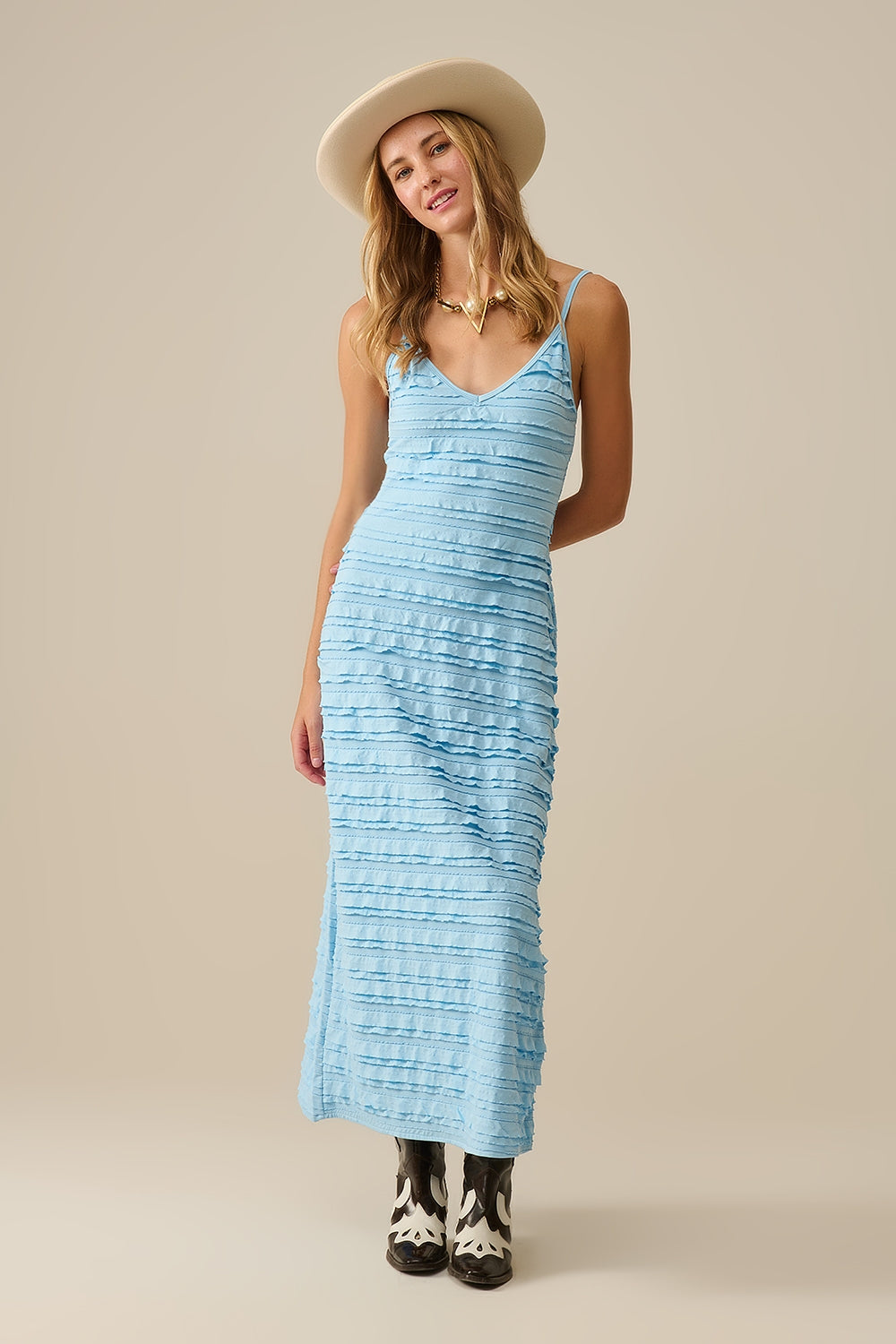 Maxi abito con volant in blu con spalline