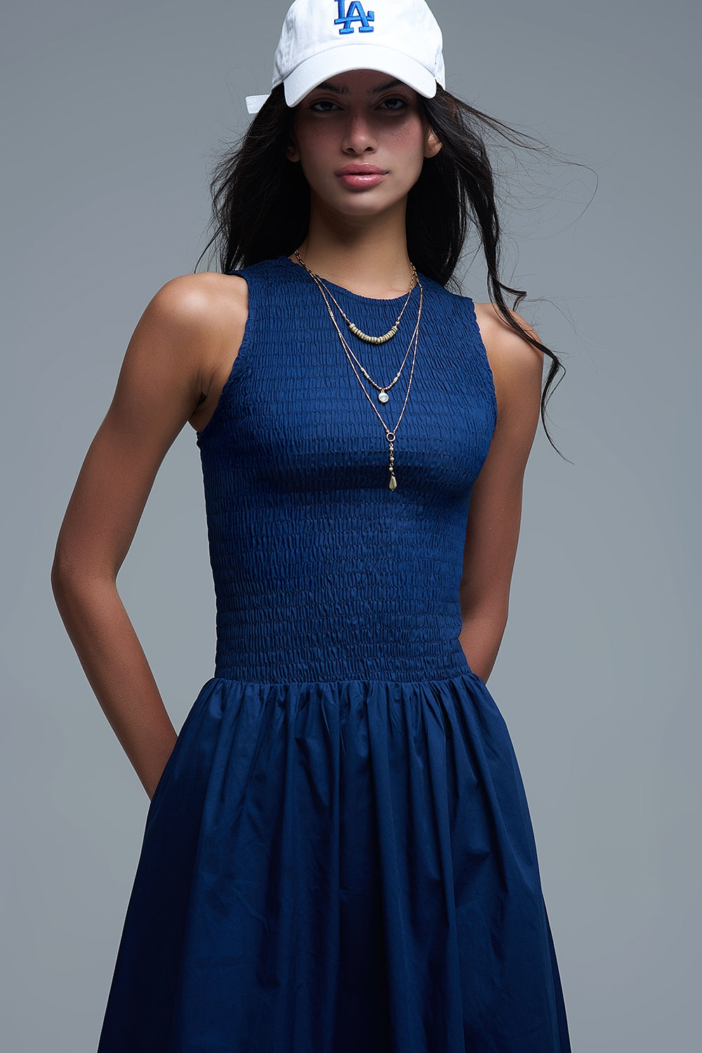 Maxi abito in popeline navy con dettaglio smocked