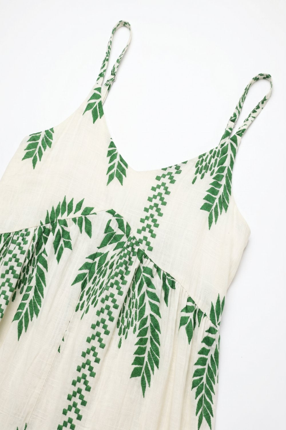 Maxi abito verde crema con stampa di palme e nappe dal taglio rilassato