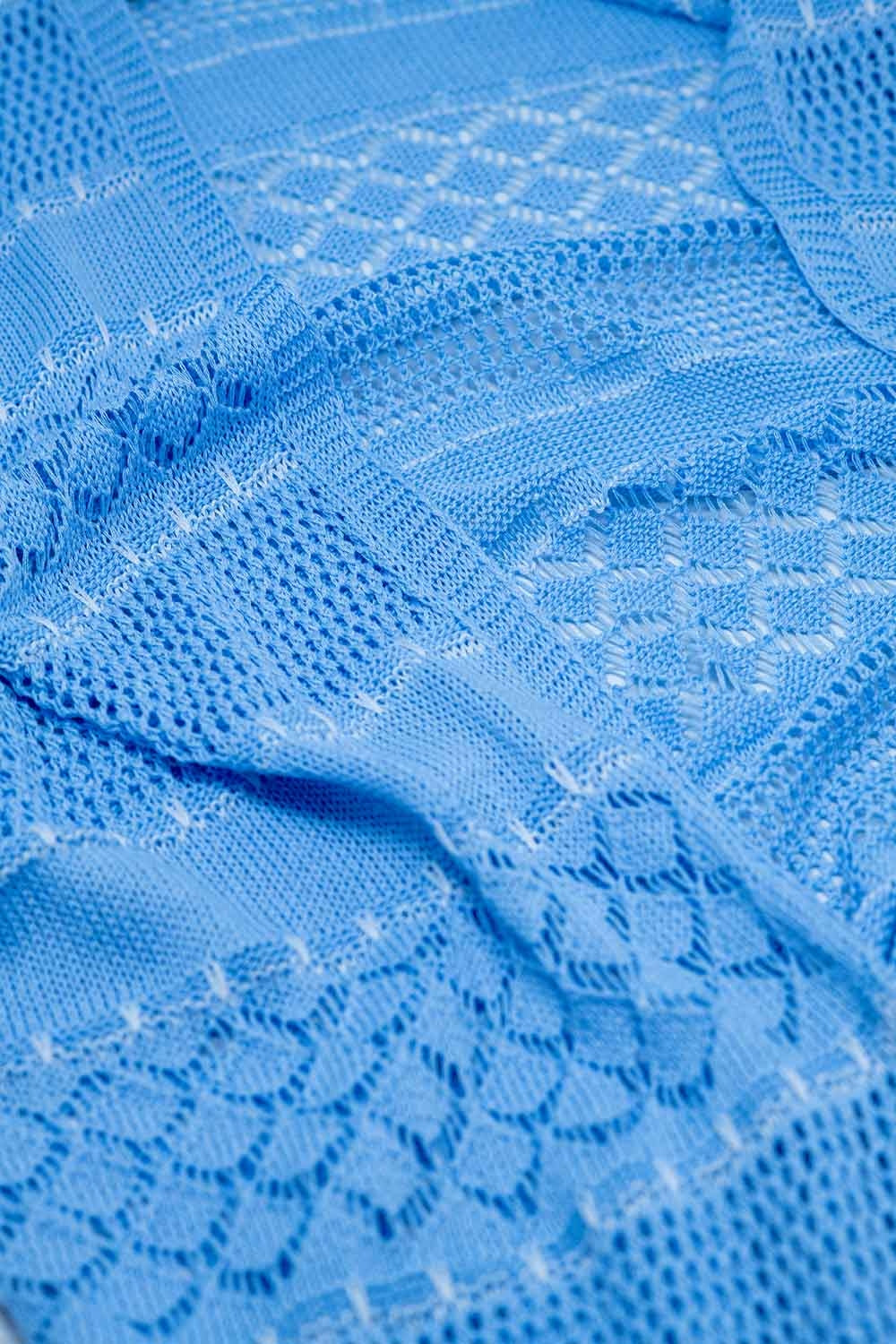 Maxi cardigan all'uncinetto blu baby con maniche lunghe