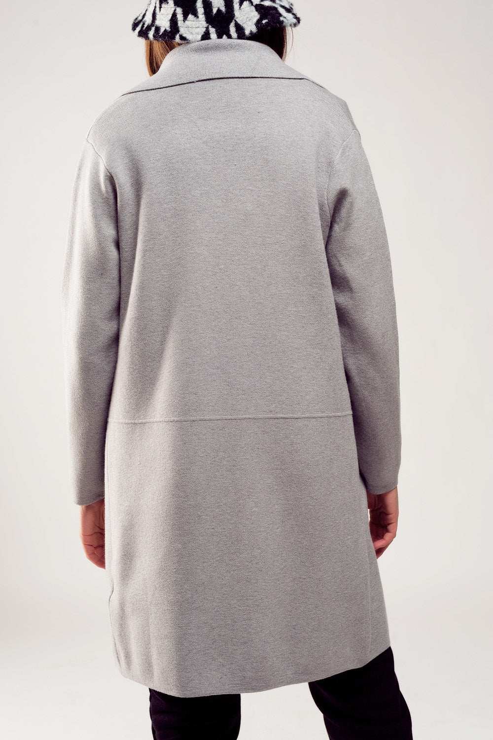 Maxi cardigan grigio con colletto