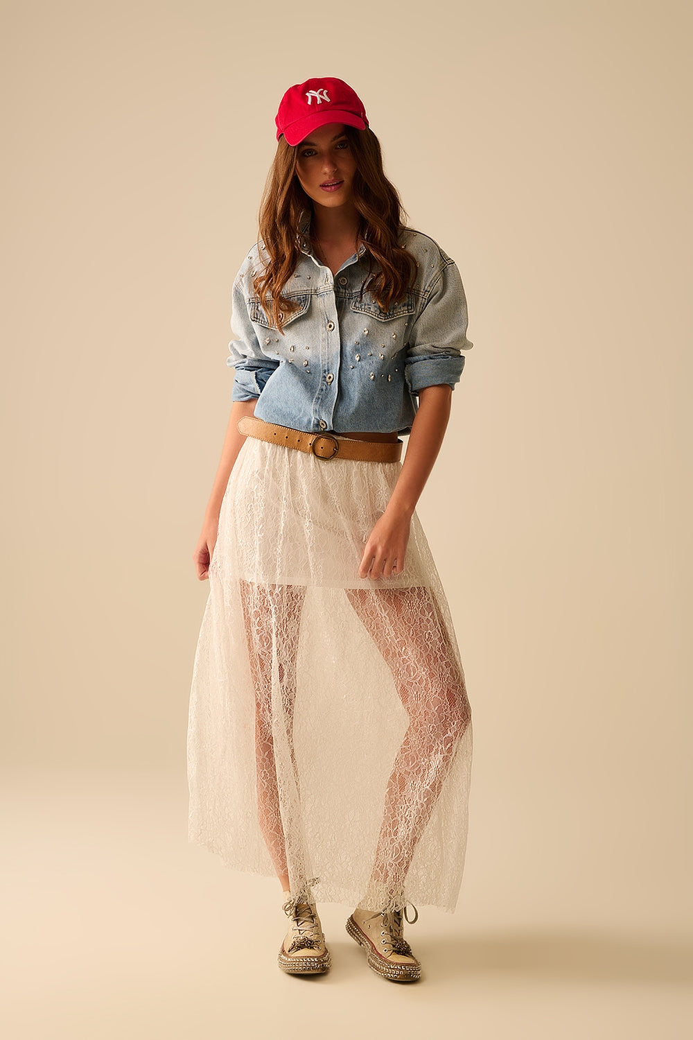 Maxi gonna in pizzo bianco con dettagli in paillettes